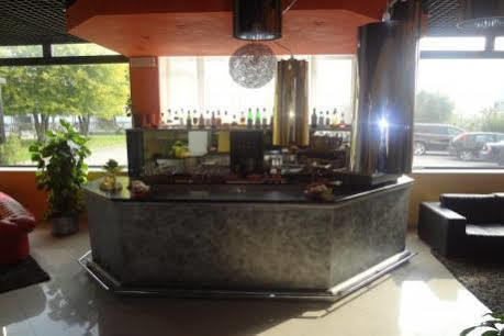 Hotel La Rocca Nogarole Rocca Esterno foto